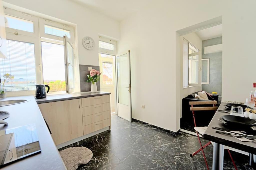 Cozy 1-Bedroom Flat In The Very Center Of 索菲亞 外观 照片
